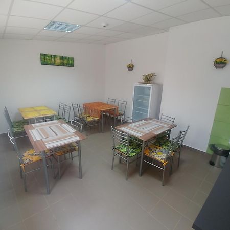 Camere De Inchiriat Carpati Hunedoara Bagian luar foto
