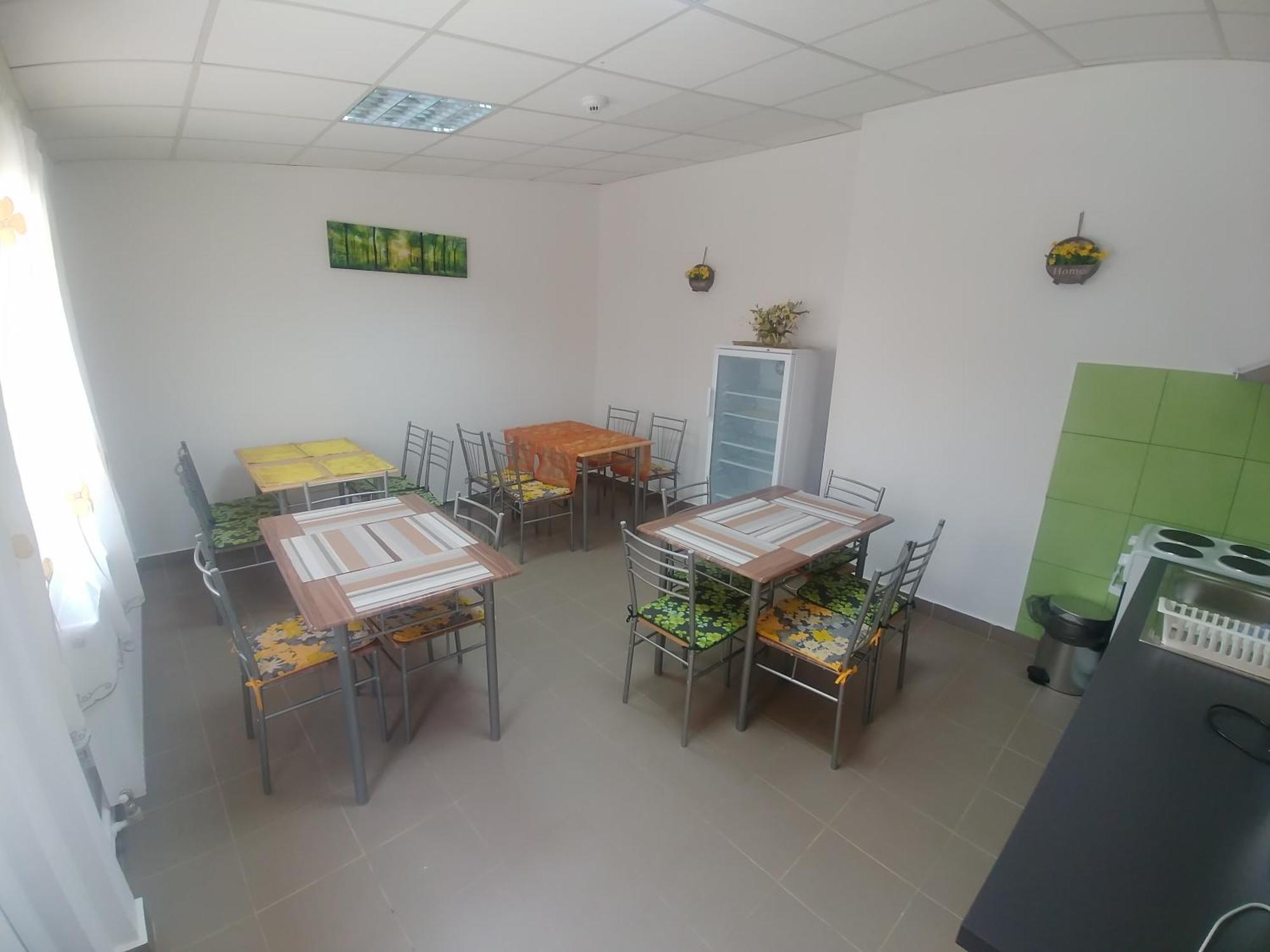Camere De Inchiriat Carpati Hunedoara Bagian luar foto